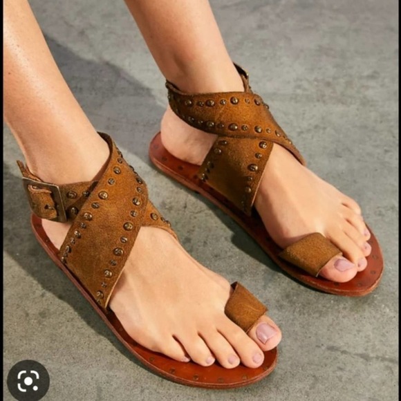 Free People Shoes - Free People Nassau Wrap Sandal Moss/brown green size 39/US 8.5-9 NIB